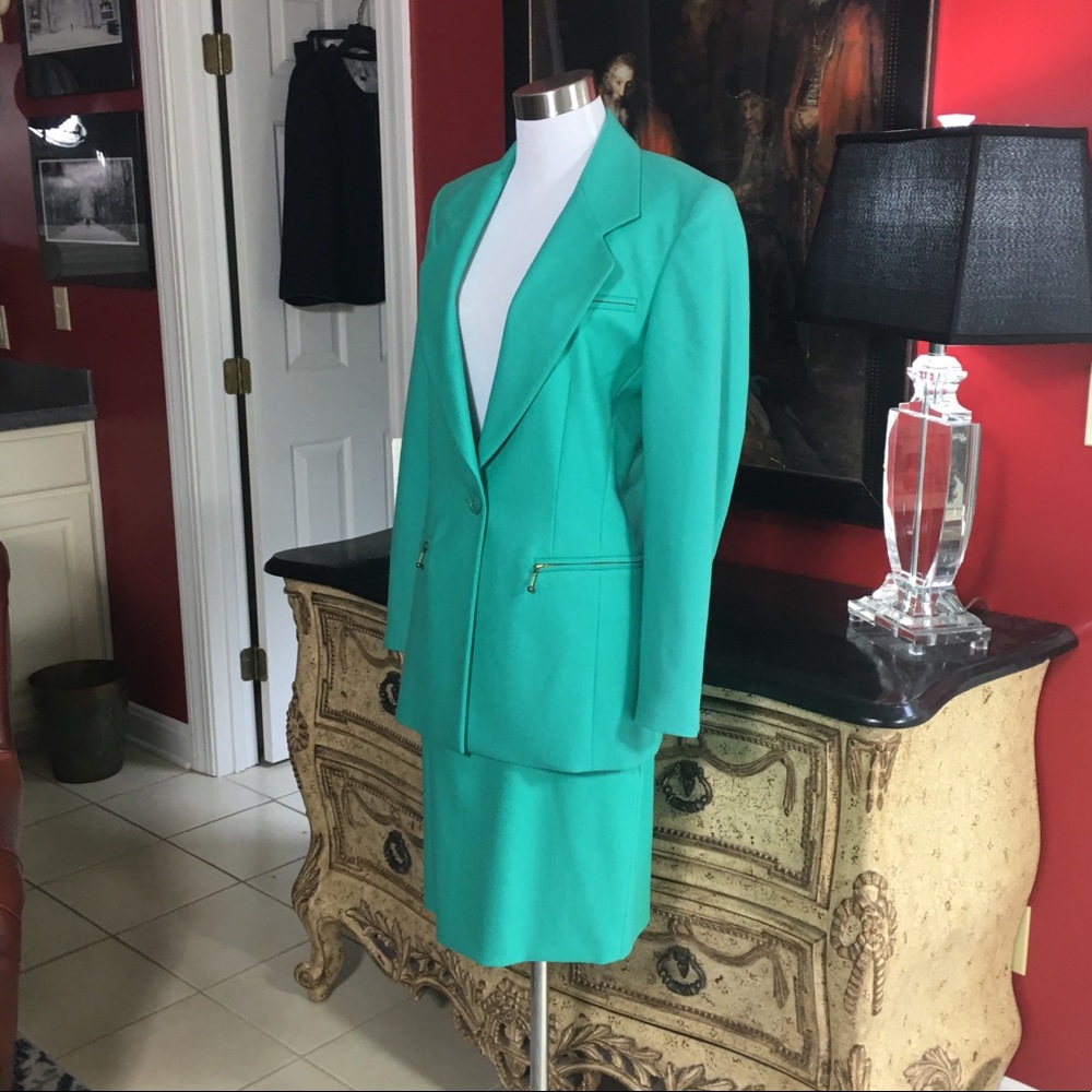ESCADA Turquoise Suit 2 pc Size 6 EUC!!! - Picture 7 of 8